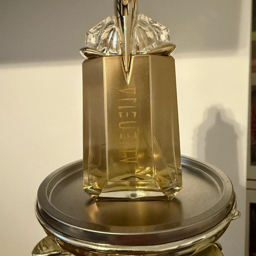 Mugler Alien Goddess